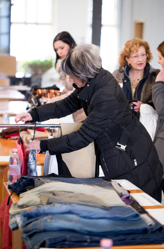 The Thriving World of Women's Resale Clothing: An In-Depth Look at the Current Market