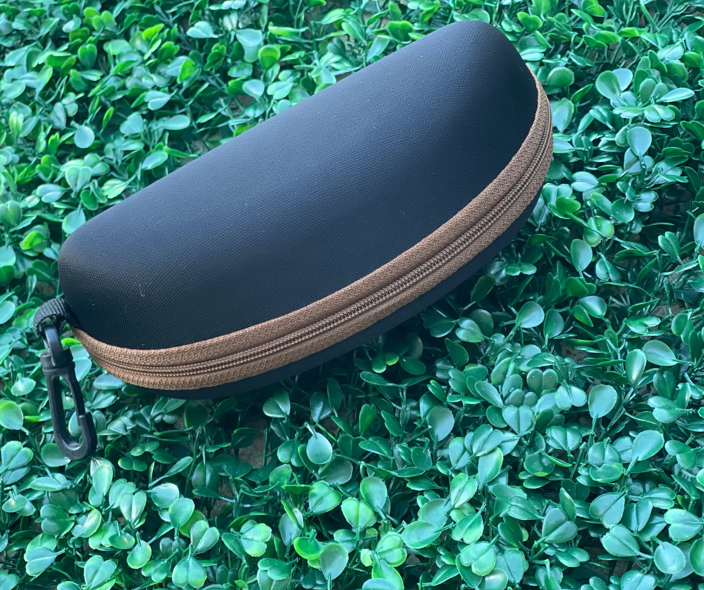 Beveled Cut Sunglasses + Case in Black