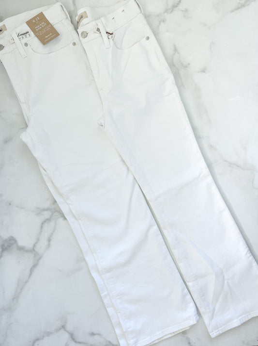 Madewell Kick Out Crop Jeans in Pure White