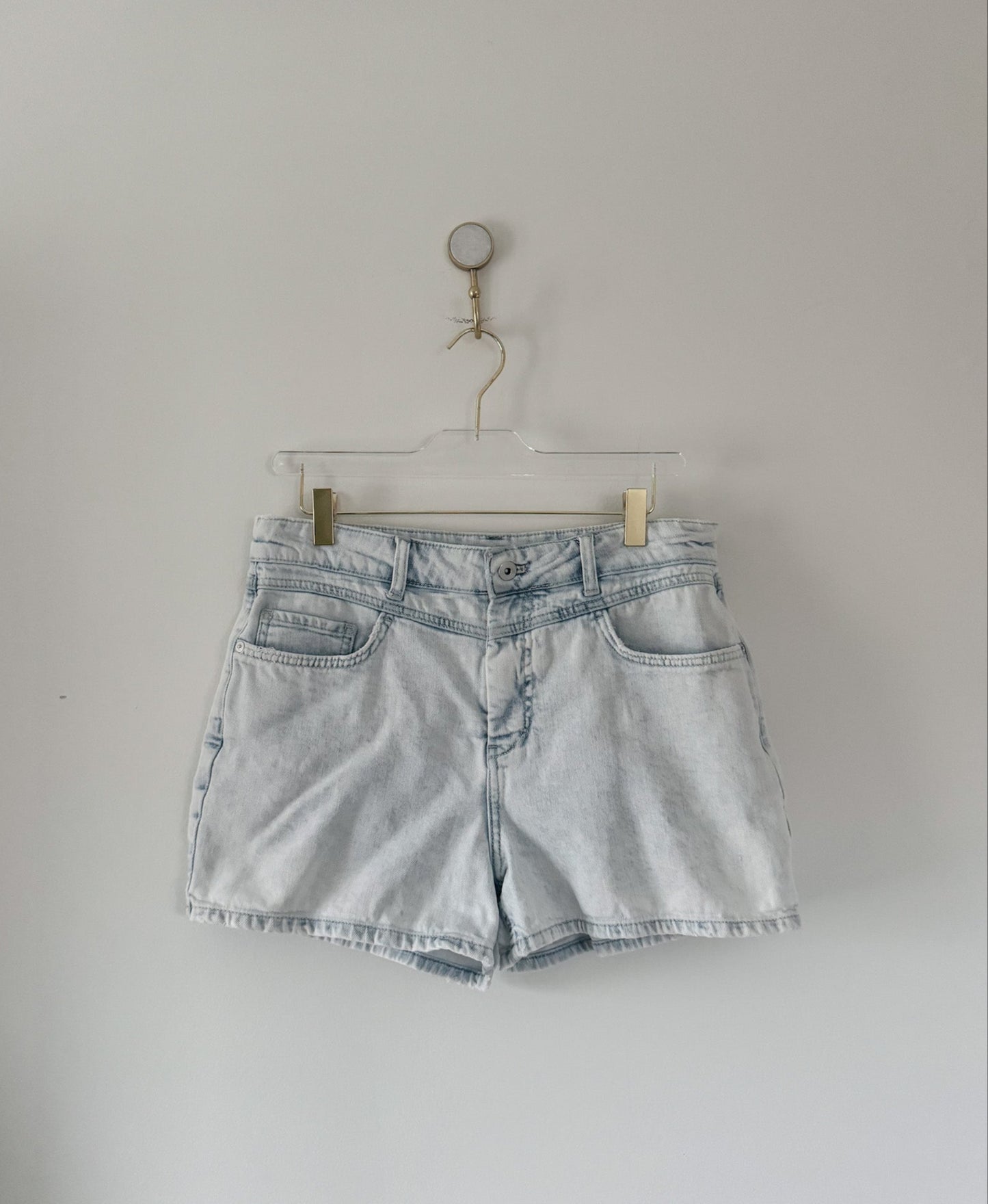 Pilcro High Rise Slim Shorts