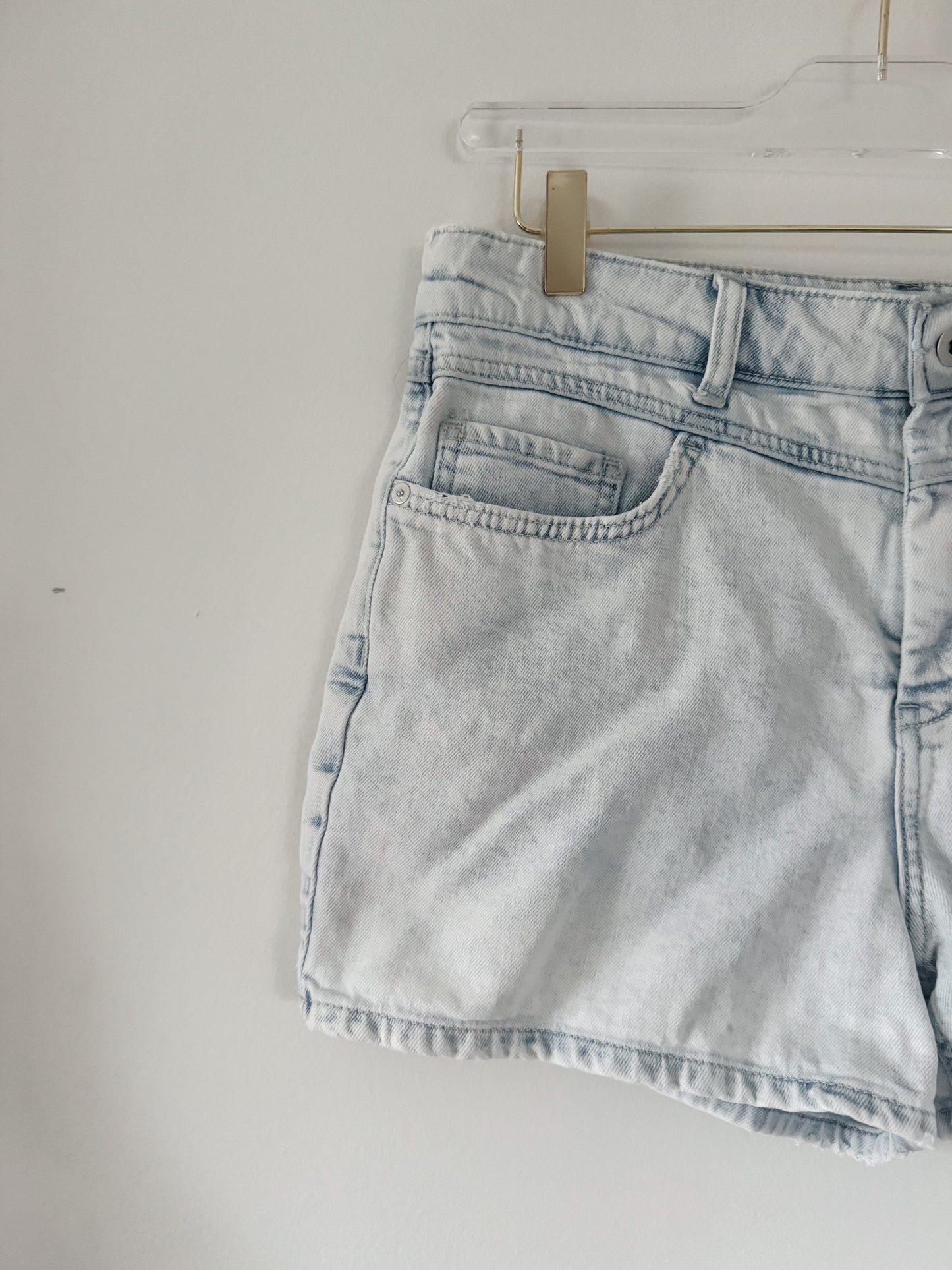 Pilcro High Rise Slim Shorts