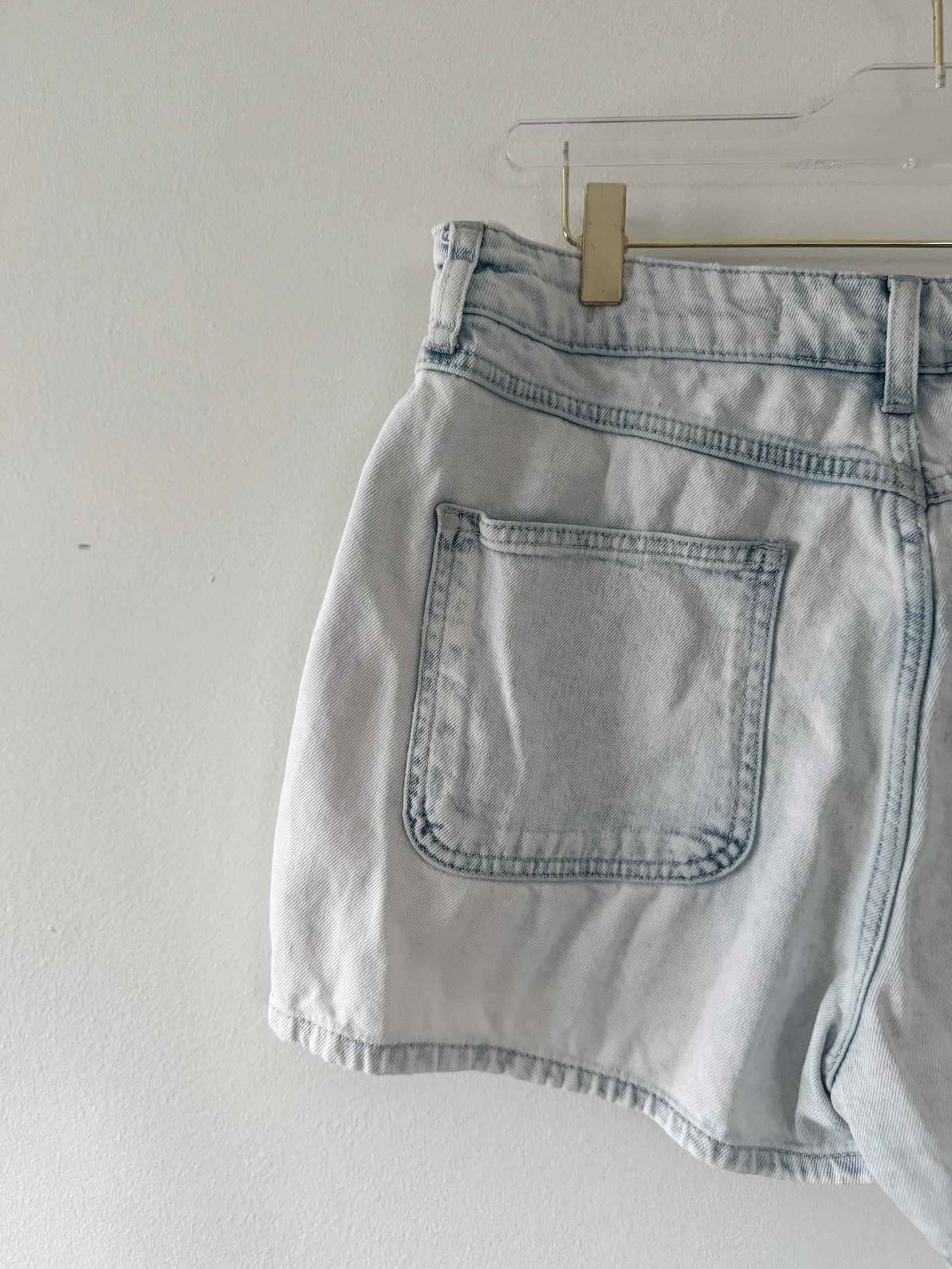 Pilcro High Rise Slim Shorts