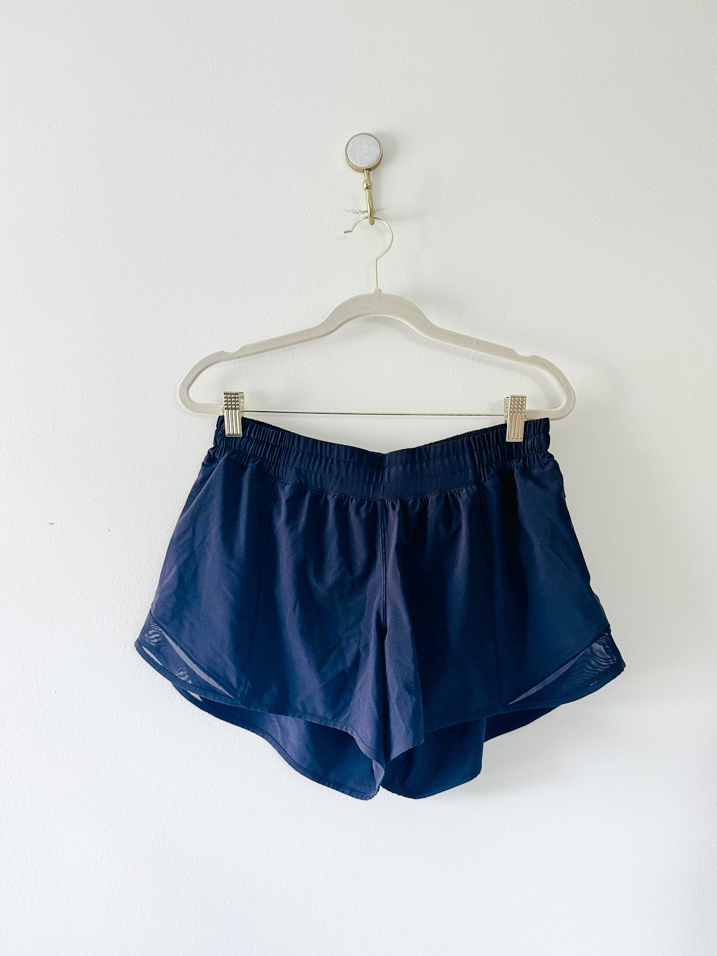 Lululemon Hotty Hot Short II *Long 4" inseam