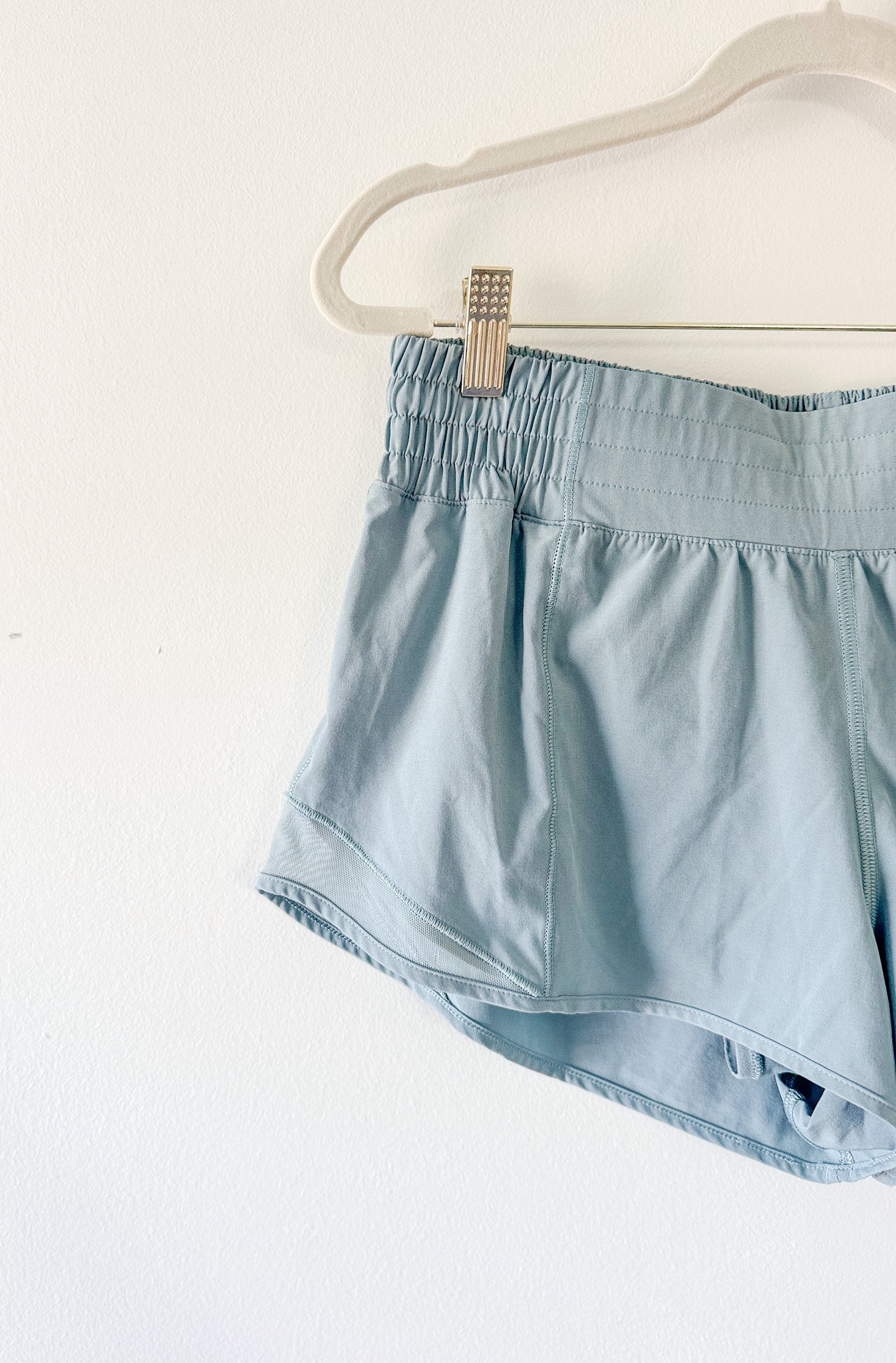 Lululemon Hotty Hot Short *High-Rise 2.5" Blue Cast