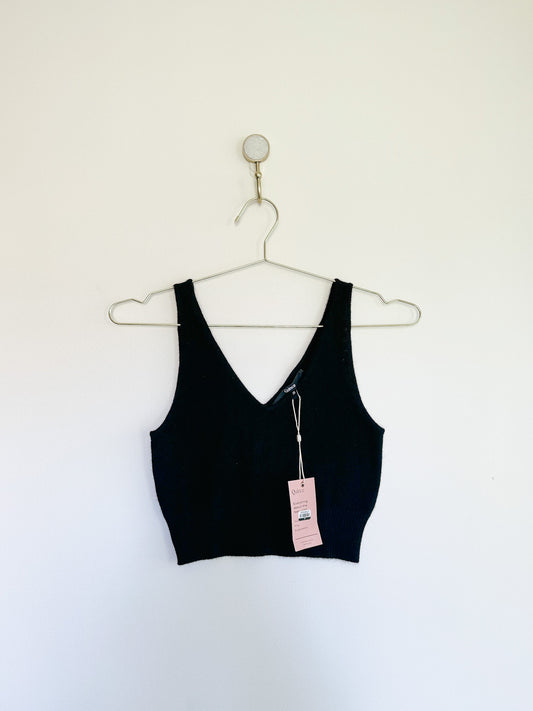 Quince Mongolian Cashmere Cropped Tank in Black