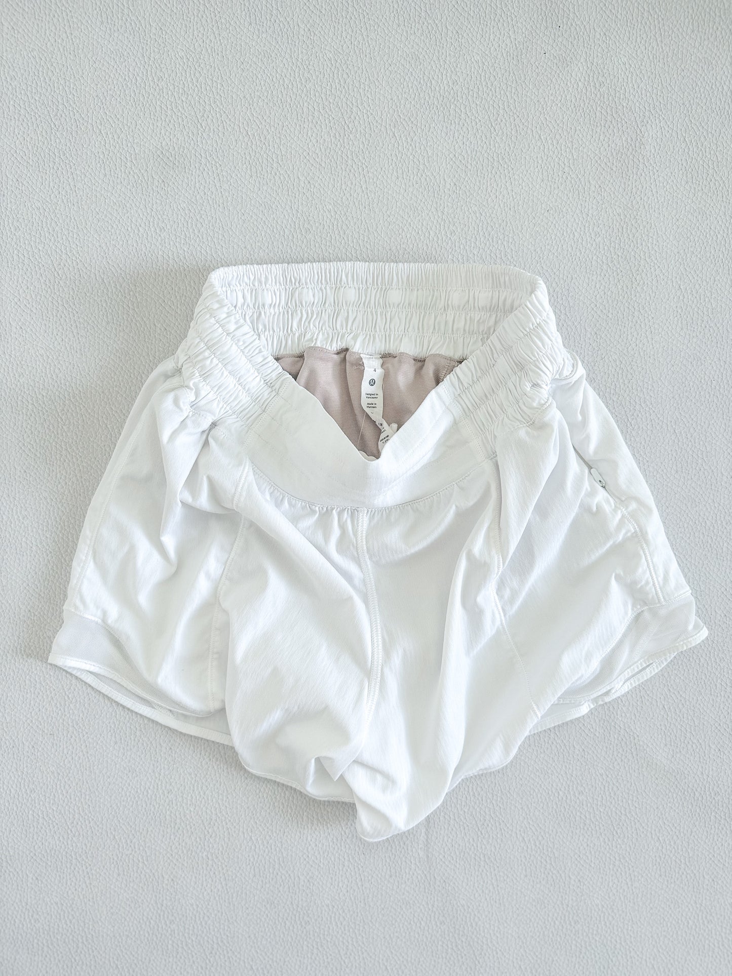 Lululemon Hotty Hot Short *High-Rise Long 4"