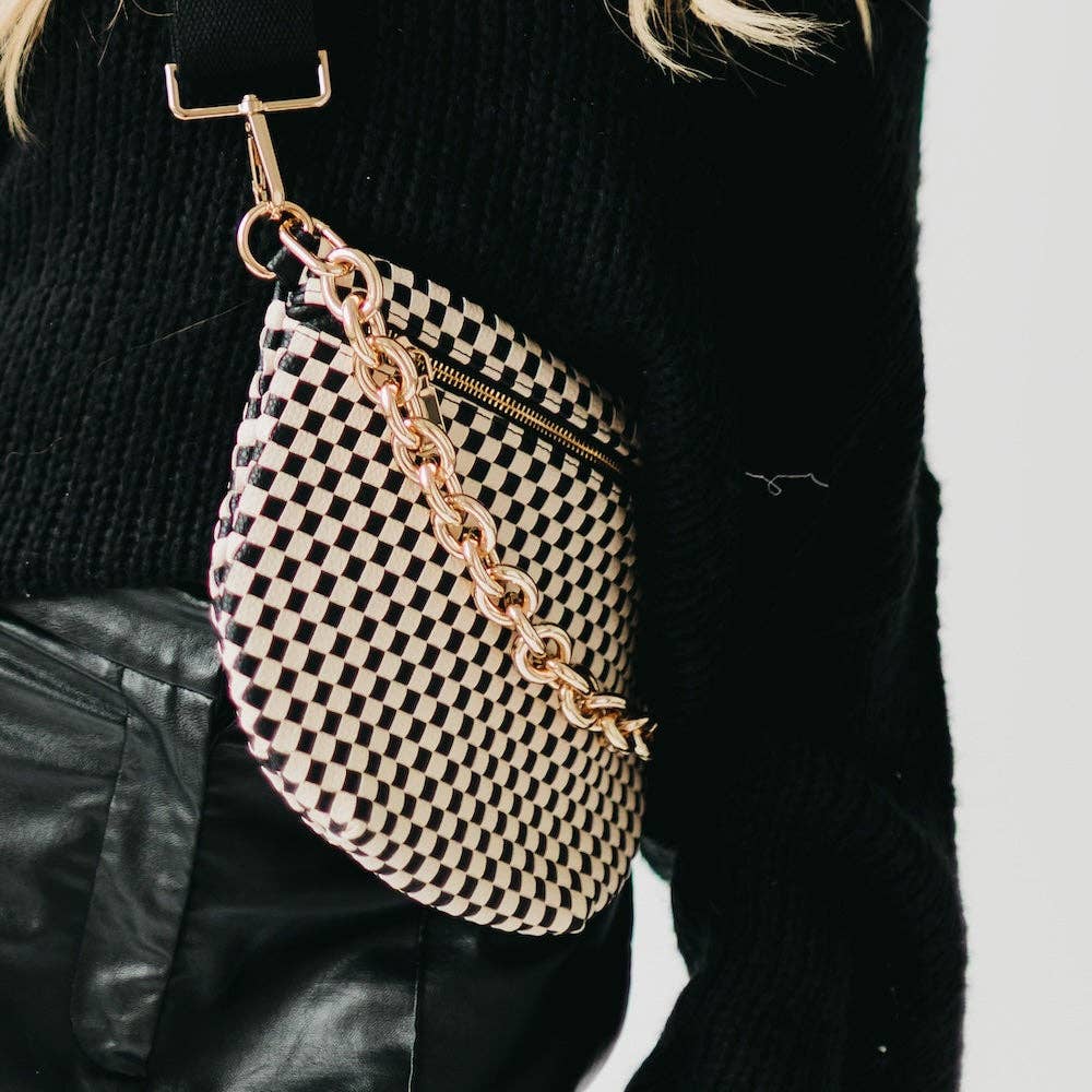 Pretty Simple Bold Gold Metal Chain Shoulder Strap