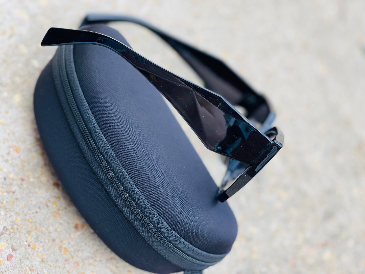 Beveled Cut Sunglasses + Case in Black