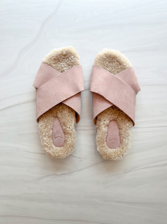 Marc Fisher Canna slide in light pink suede