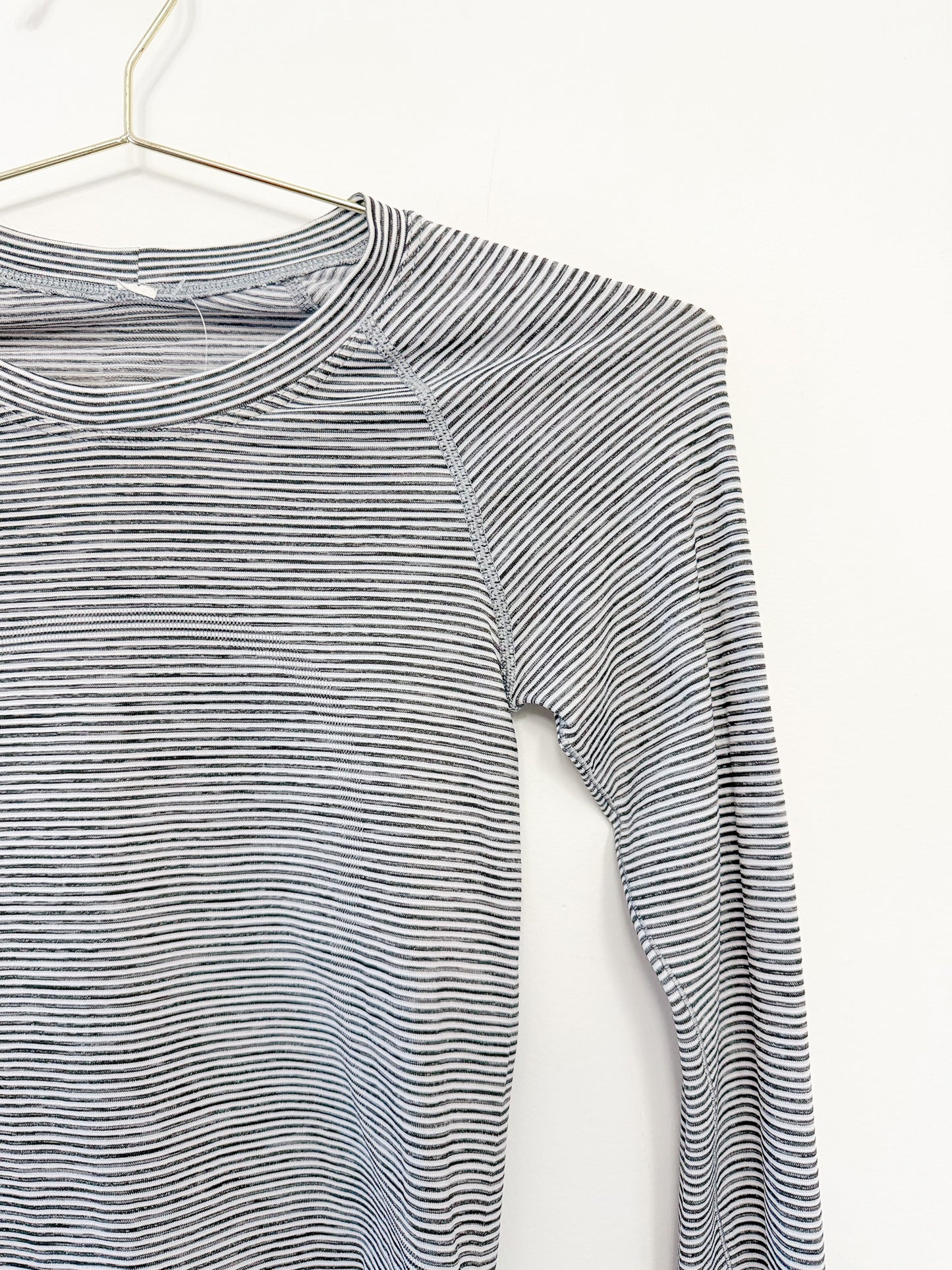 Lululemon Swiftly Tech Long Sleeve Shirt 2.0 *Race Length