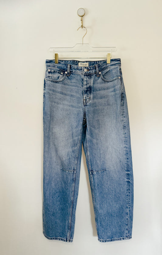 Madewell The Darted Barrel-Leg Jean front