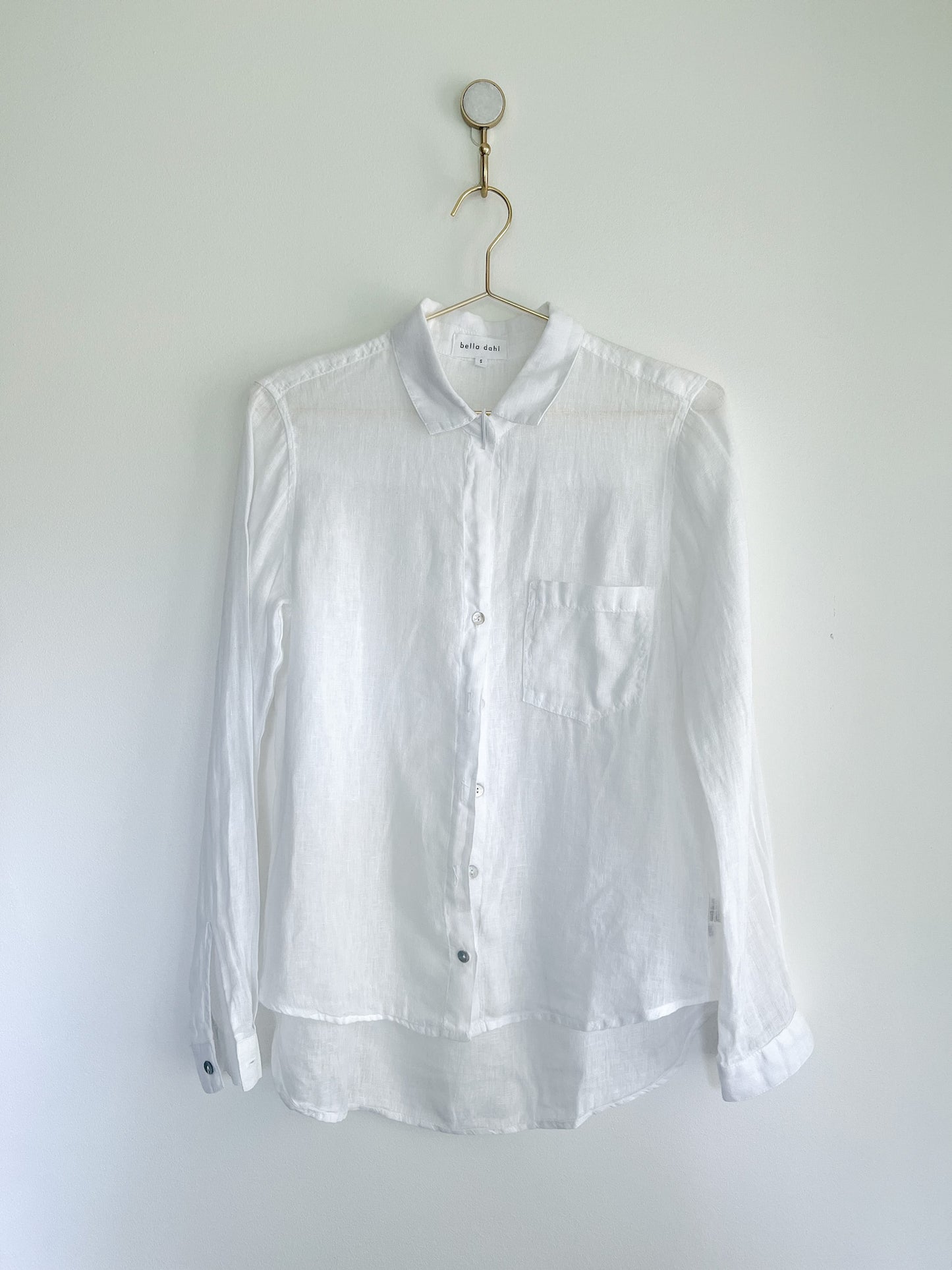 Bella Dahl White Linen Button Down Long Sleeved Shirt