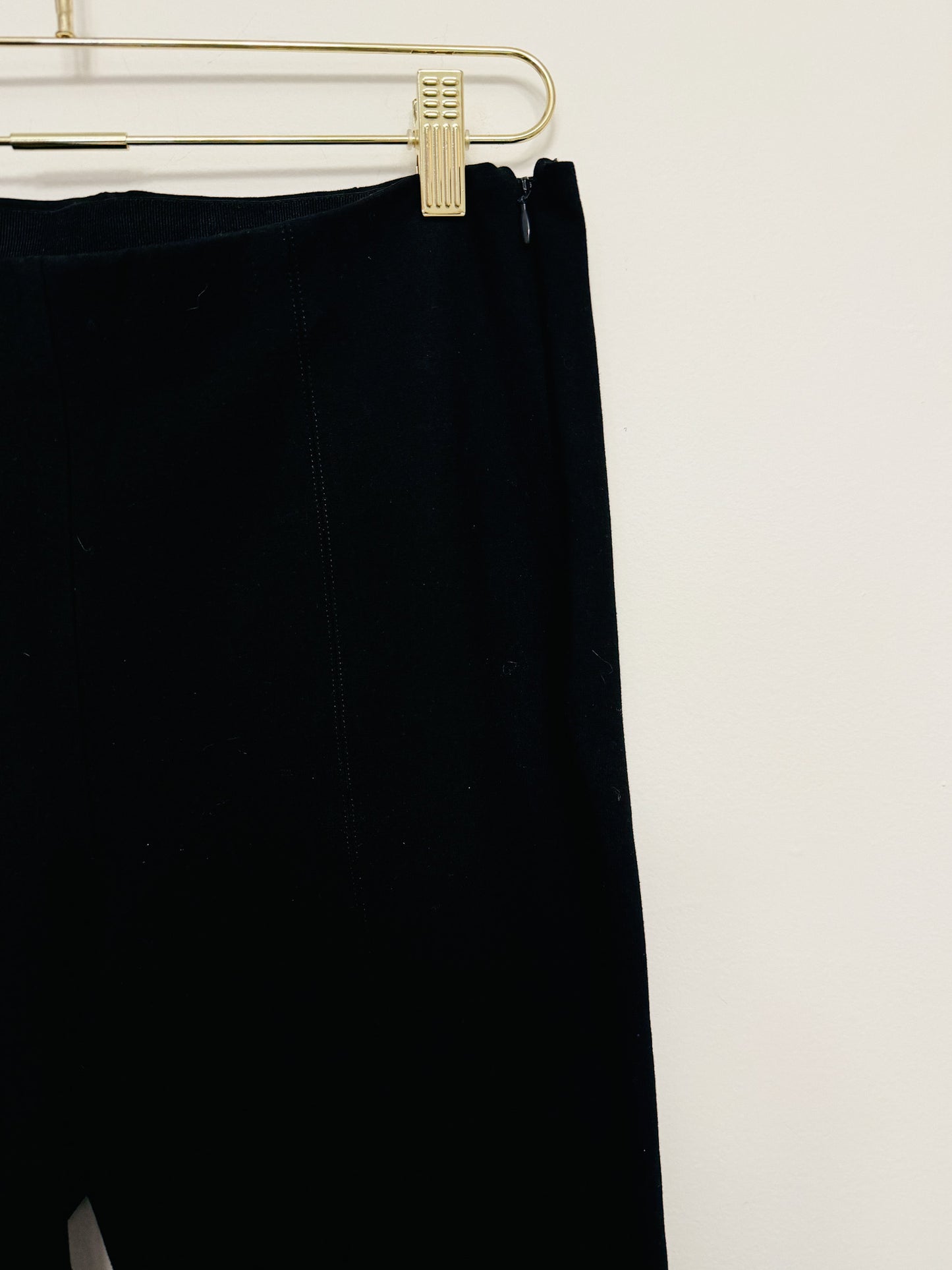 Quince Ultra-Stretch Ponte Pintuck Ankle Pants, Size Large