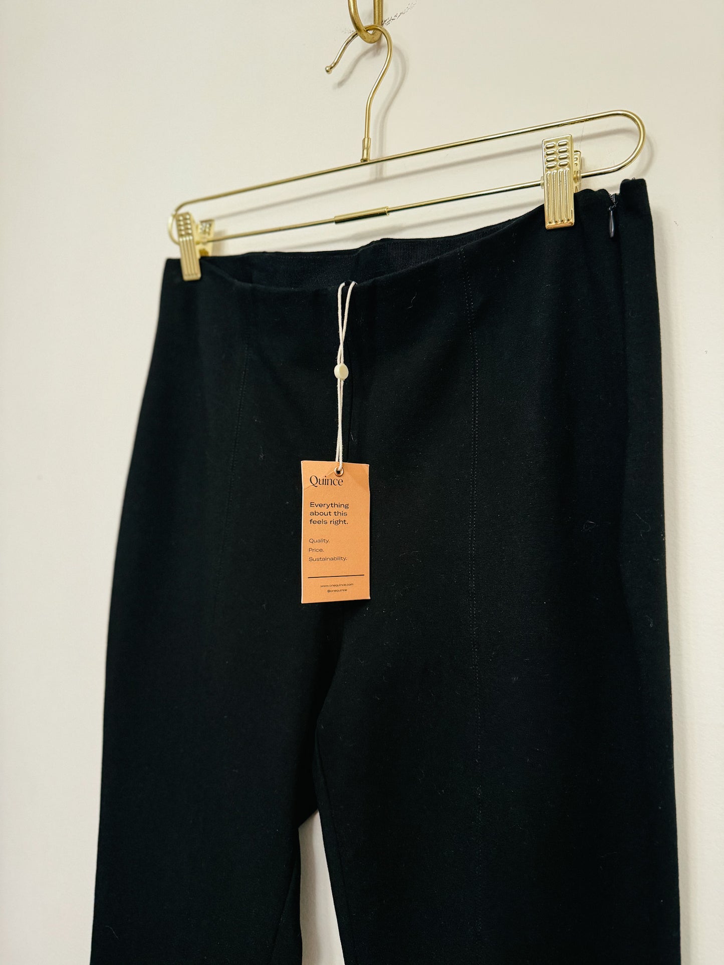 Quince Ultra-Stretch Ponte Pintuck Ankle Pants, Size Large