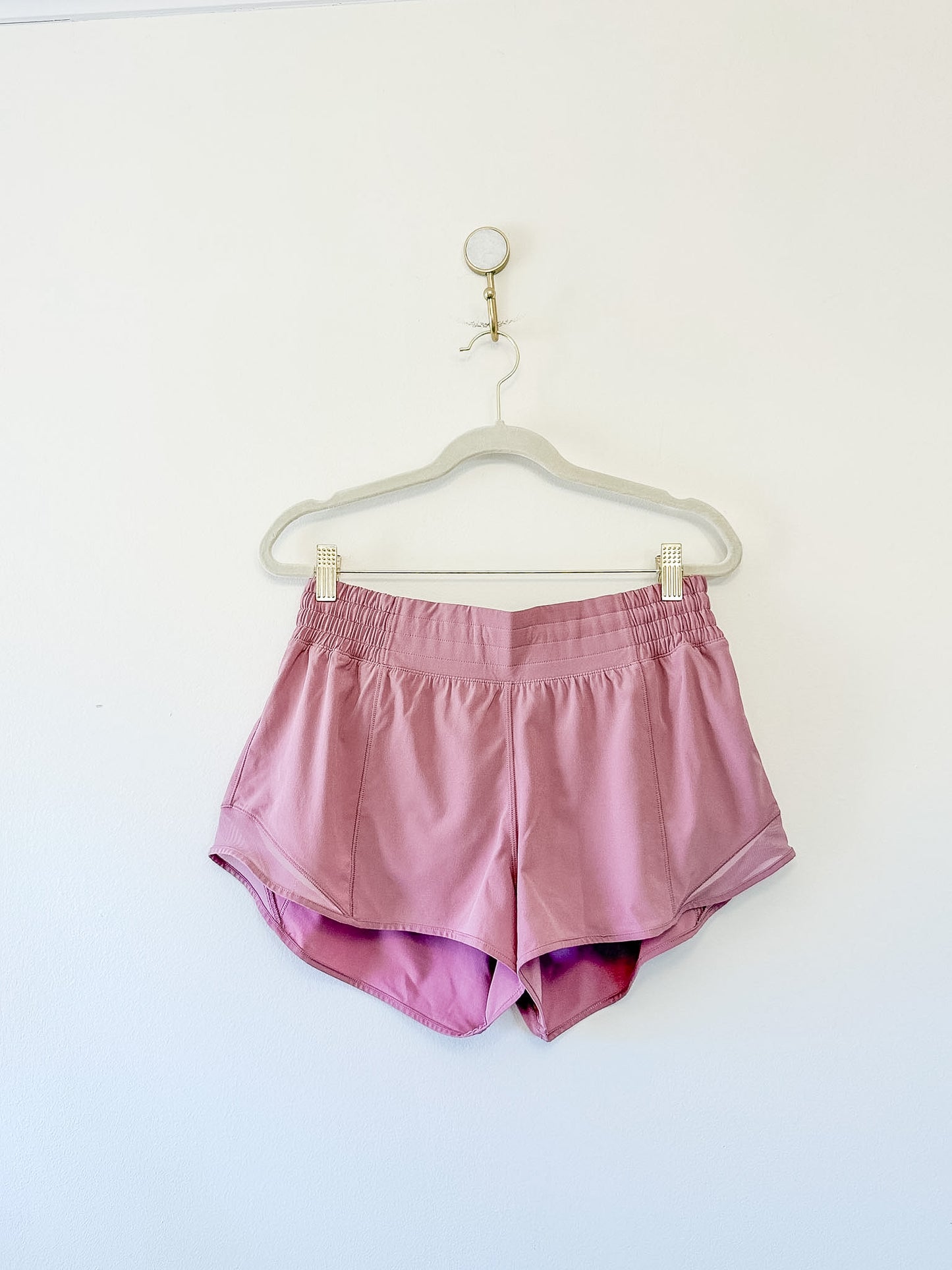 Lululemon Hotty Hot Short *High-Rise 2.5"
