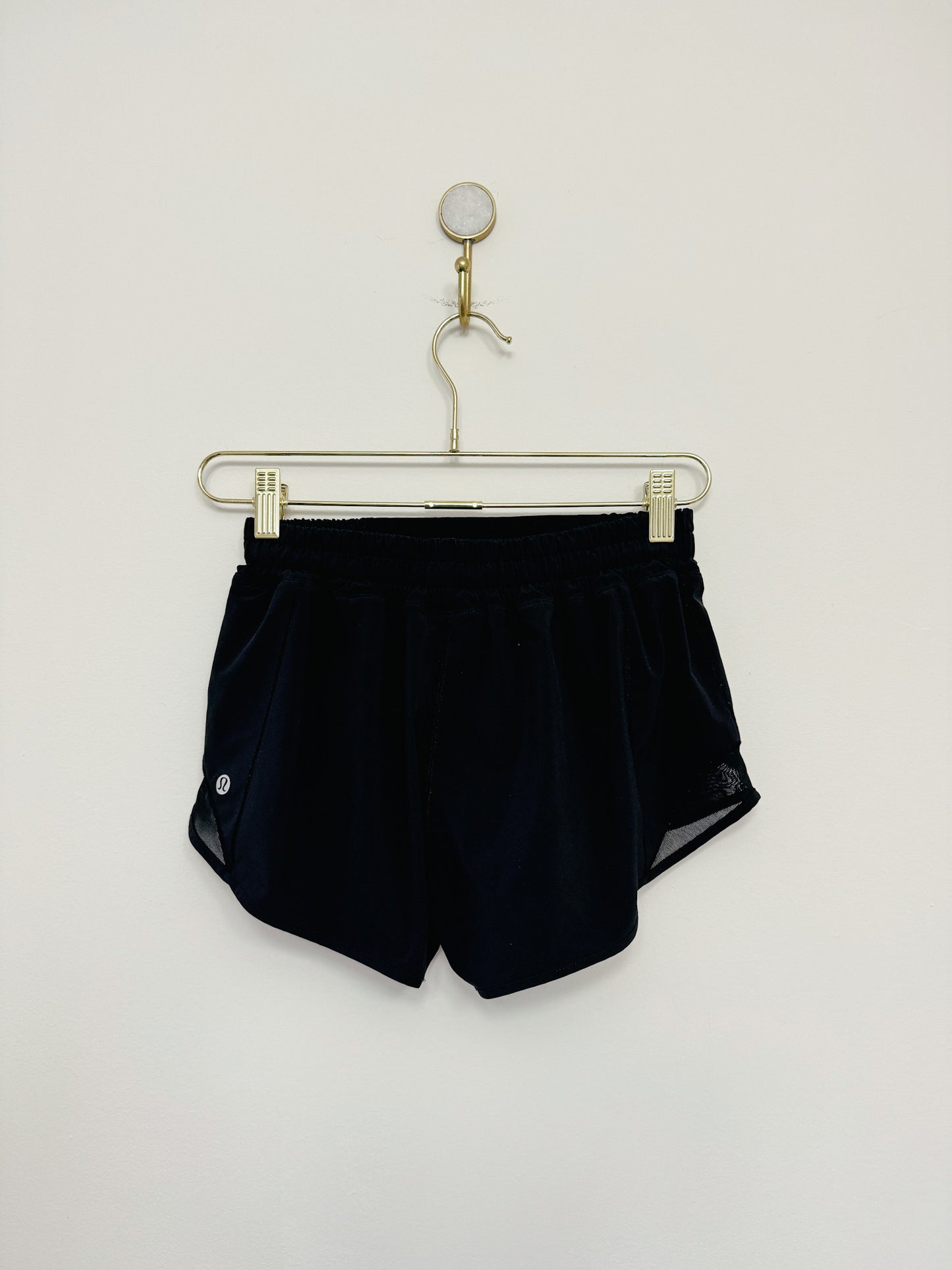 lululemon Hotty Hot Low-Rise Lined Short 2.5"