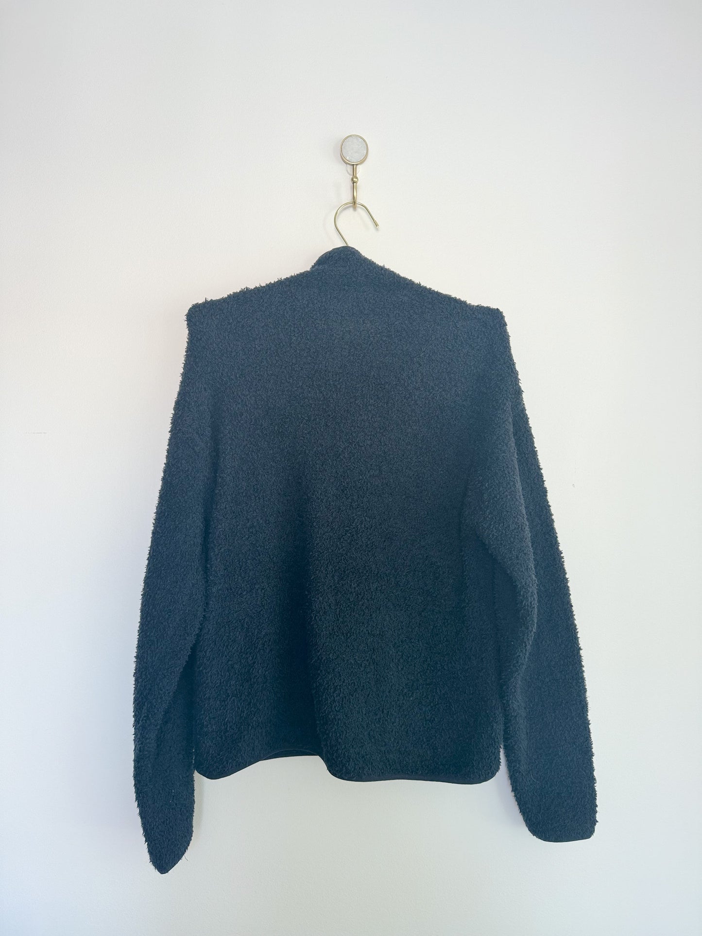 Skims Cozy Knit Pullover in Onyx