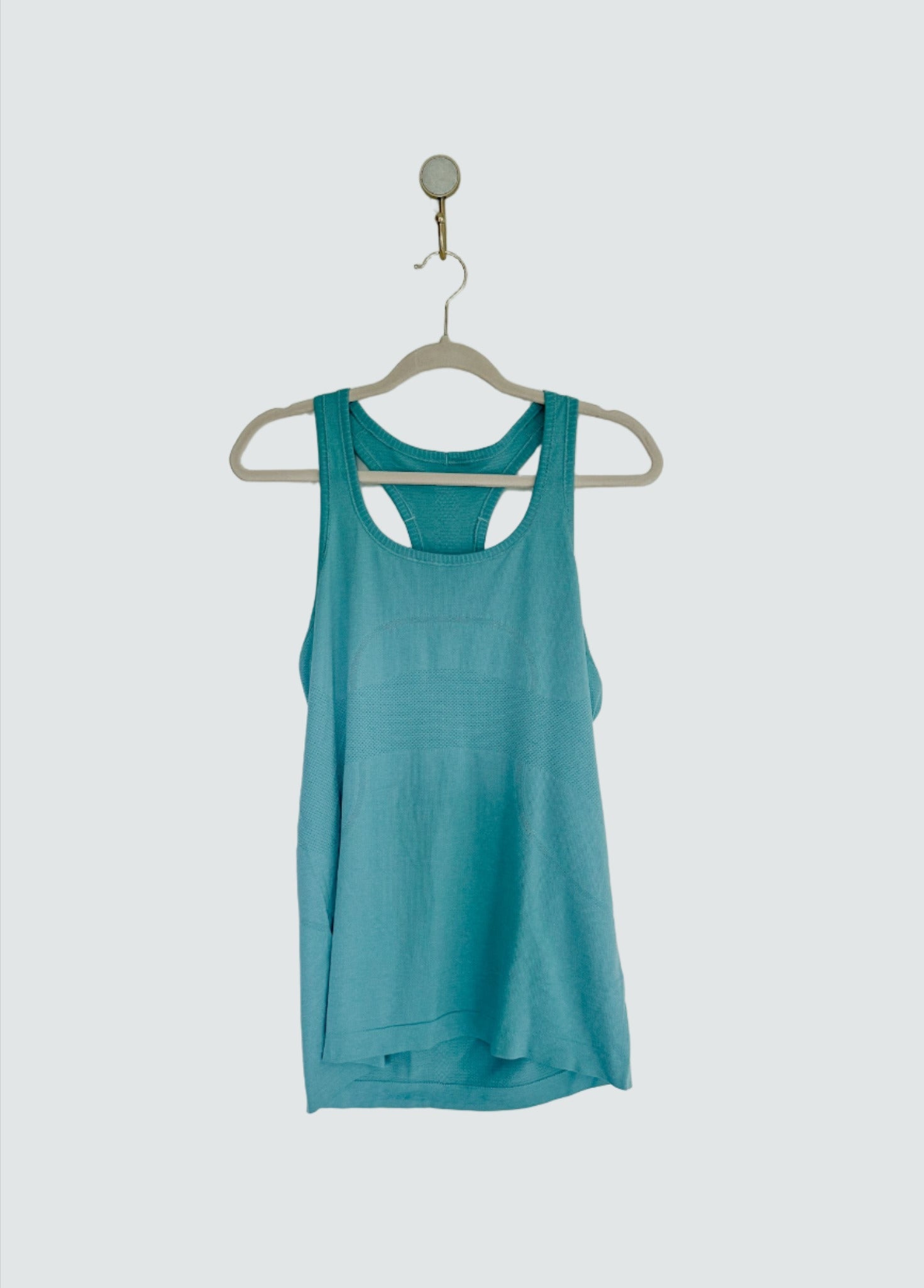 lululemon swiftly tank in blue, size 10