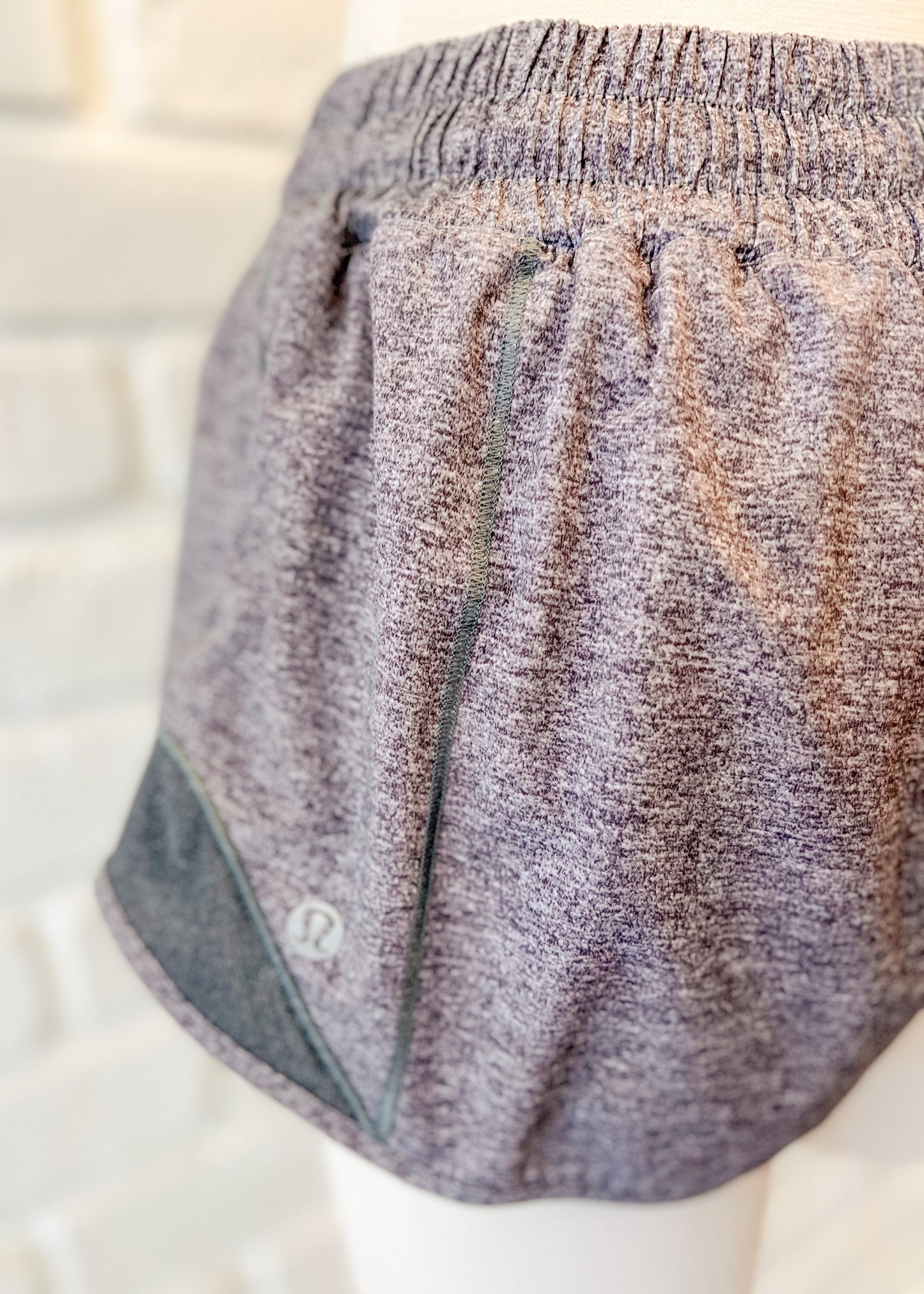 lululemon Hotty Hot Low-Rise Lined Short 2.5"