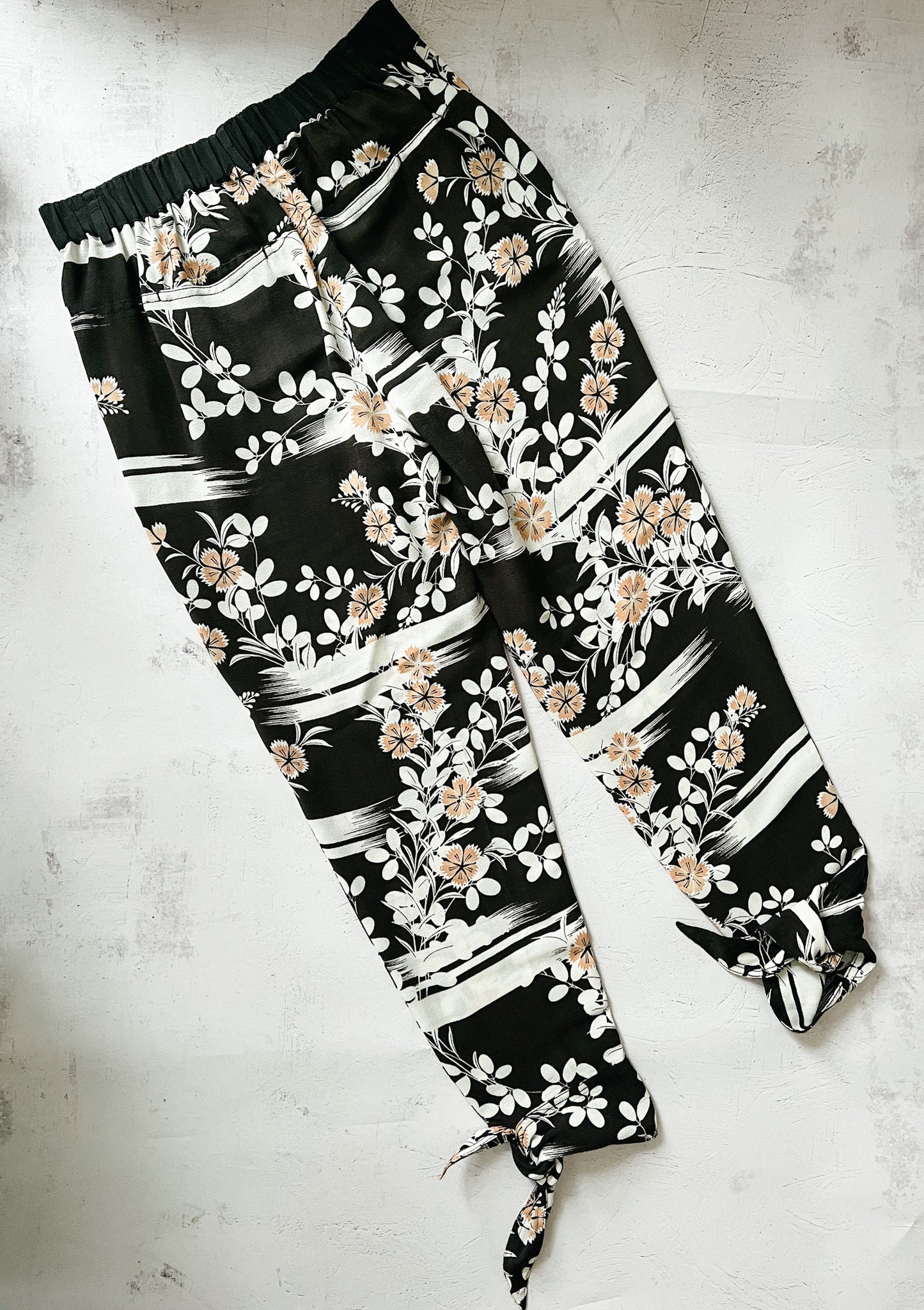 Anthropologie Elevenses Floral Tie Ankle Pants